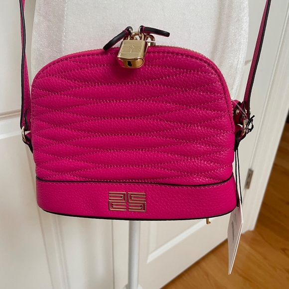 Last One!!!Fuchsia Thelma quilted pebbled-leather shoulder bag from SANDRO - Picture 8 of 15